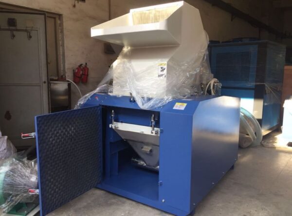 Mesin-Pencacah-Plastik-1